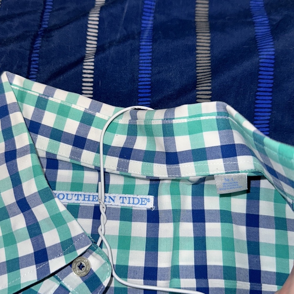 Southern Tide button down- large - Picture 2 of 2
